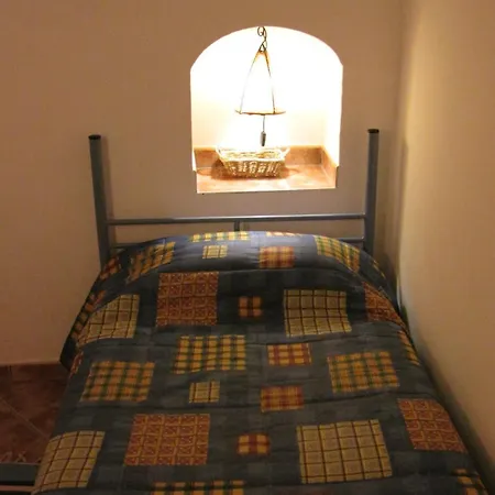 Casa-cueva Colleras Apartment *